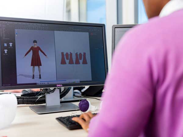 Apparel designer creating a digital prototype using optimized 3D pattern from Hohenstein